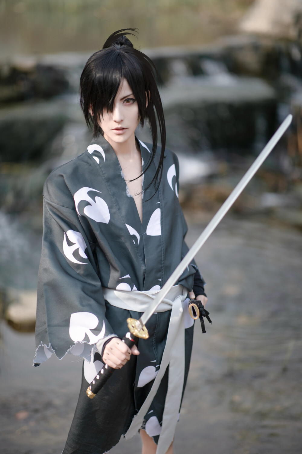 #多罗罗# #百鬼丸cos# #cos# #cosplay# 百鬼丸 百鬼丸cos
百鬼丸cn：胤玖重
摄影：@沉寍NING 后勤：@蝶die不羞 