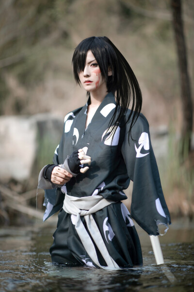 #多罗罗# #百鬼丸cos# #cos# #cosplay# 百鬼丸 百鬼丸cos
百鬼丸cn：胤玖重
摄影：@沉寍NING 后勤：@蝶die不羞
