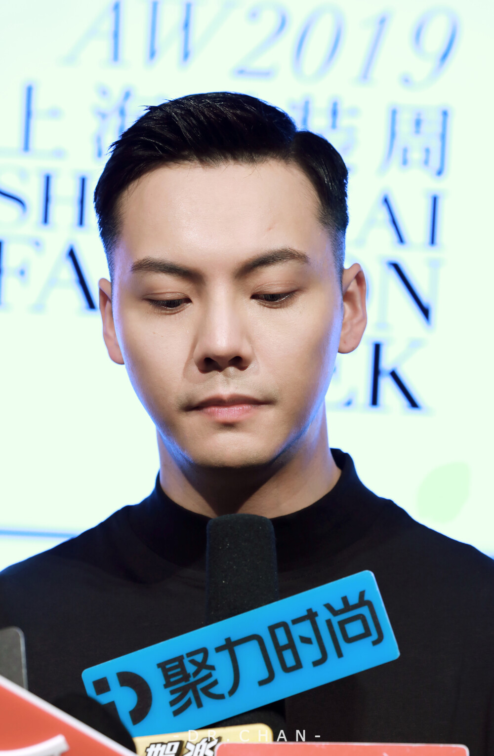 陈医生黄绿红【陈伟霆 William Chan】190327 锐步2019秋冬上海时装周开幕秀 锐步Reebok亚太区品牌代言人 4090 x 6263 px (图源: 微博 @陈医生黄绿红 weibo.com/5668620910/HoXeVsl2i)