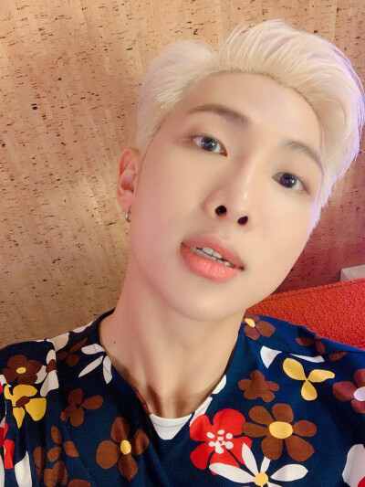 RM 金南俊 BTS 防弹少年团 20190414 “韩国comeback再见啦 掰掰”