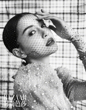 2019《Harper's Bazaar时尚芭莎》五月刊封面：Angelababy（杨颖）（最酷最美的北鼻o.O）