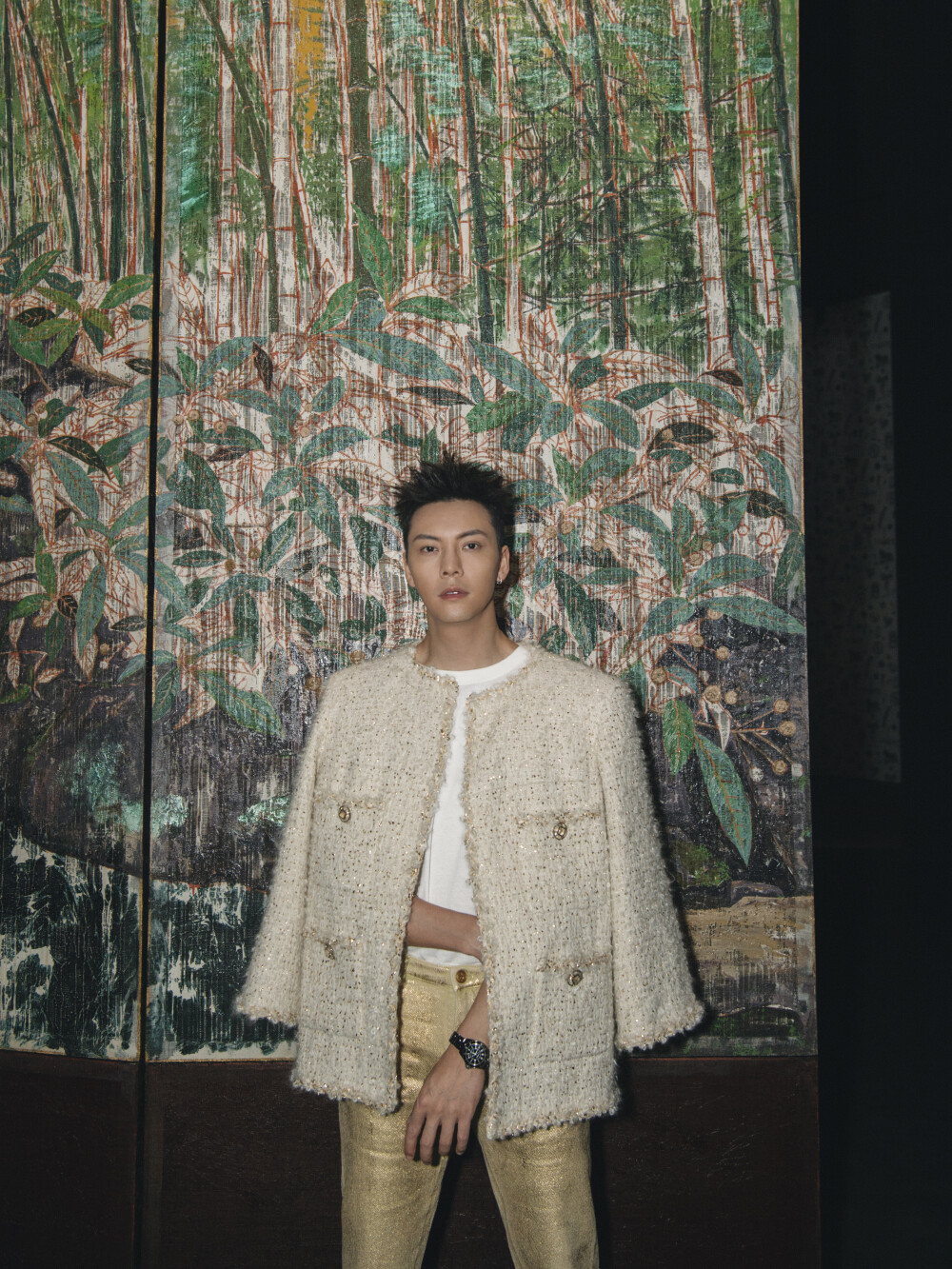 【陈伟霆 William Chan】190418 走进香奈儿展览 上海站 Mademoiselle Privé Exhibition in Shanghai 香奈儿CHANEL品牌形象大使陈伟霆 3160 x 4213 px (图源: 微博@戴莫利So_Great weibo.com/1303910221/HqkEryAqg)