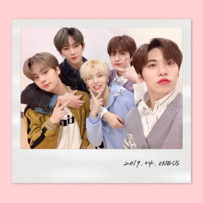 ONEUS 出道100天 粉丝名TO MOON
cr.official_oneus