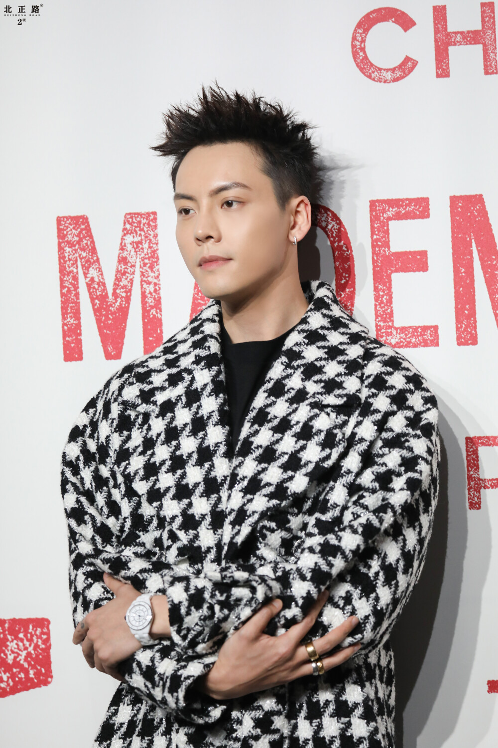 【陈伟霆 William Chan】190418 走进香奈儿展览 上海站 Mademoiselle Privé Exhibition in Shanghai 香奈儿CHANEL品牌形象大使陈伟霆 4480 x 6720 px (图源: 微博@北正路2號 weibo.com/6367740269/HqfkIvqG3)