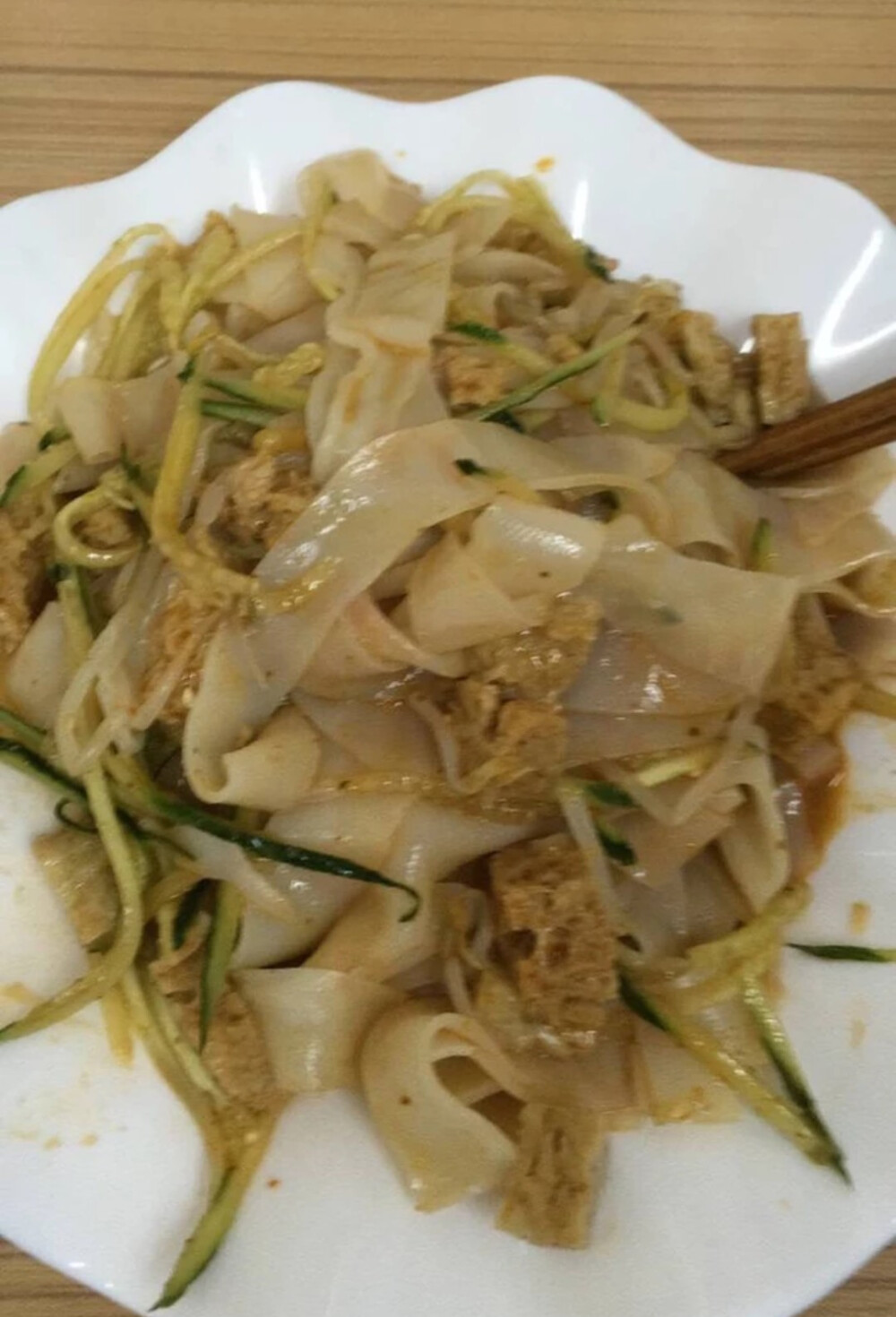 小炒鱼 艾米果 肉夹馍 酿豆腐 凉皮