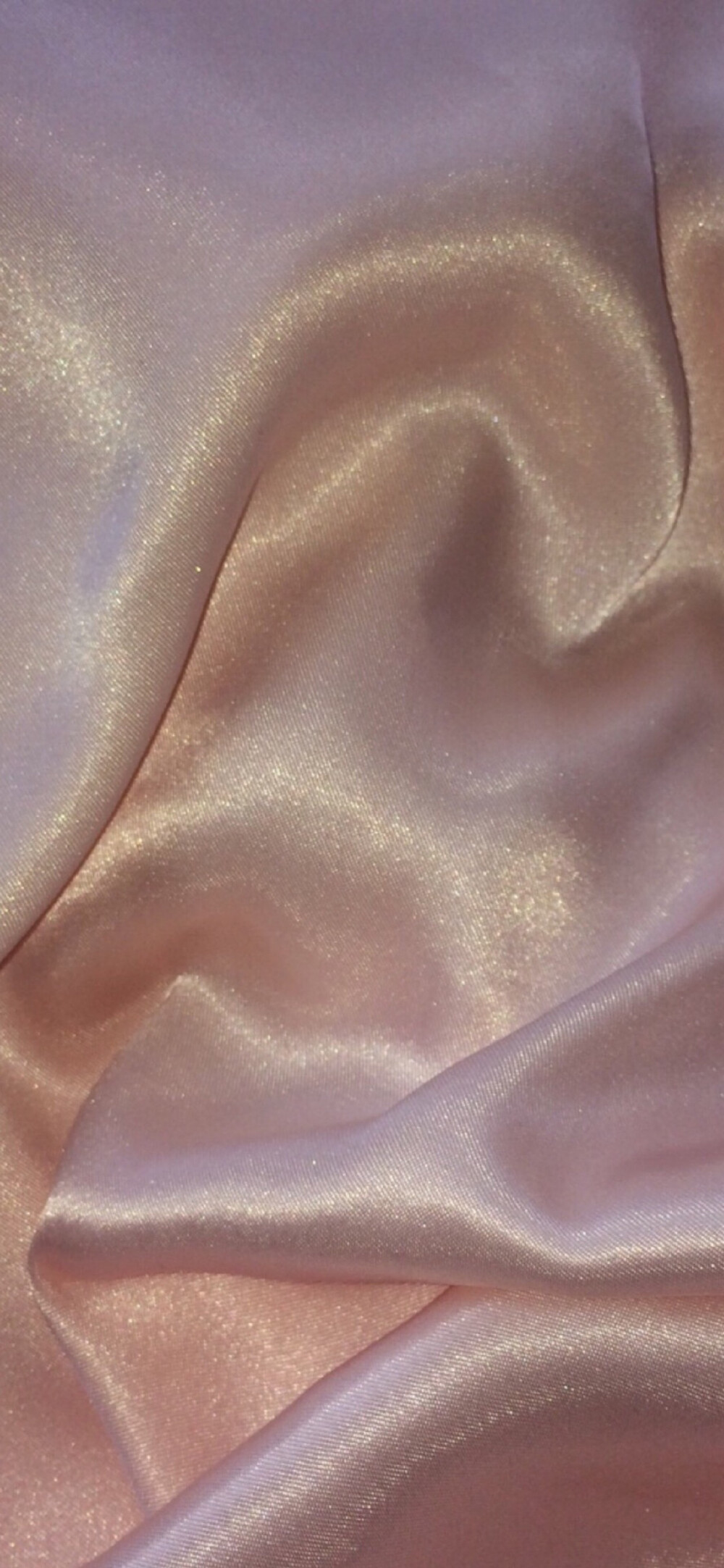 关注2019年5月4日 19:03泛香的丹蔻