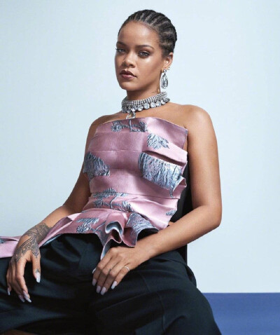 Rihanna 蕾哈娜