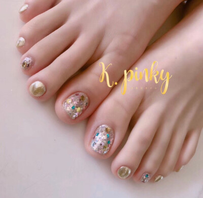 脚指甲