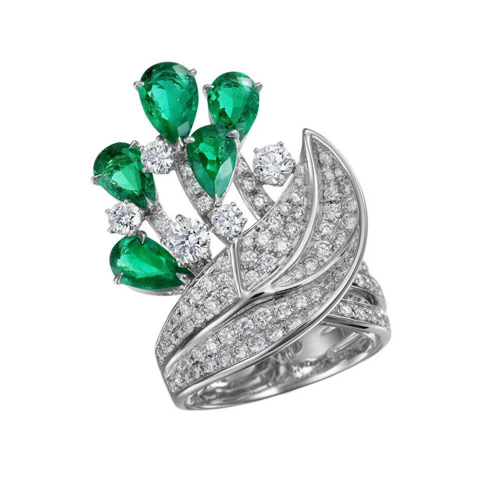 白金戒指，by LARRY