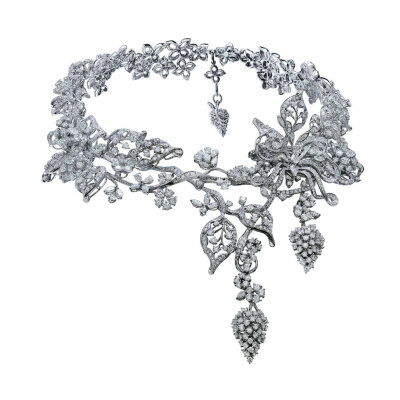 白金项链，by LARRY