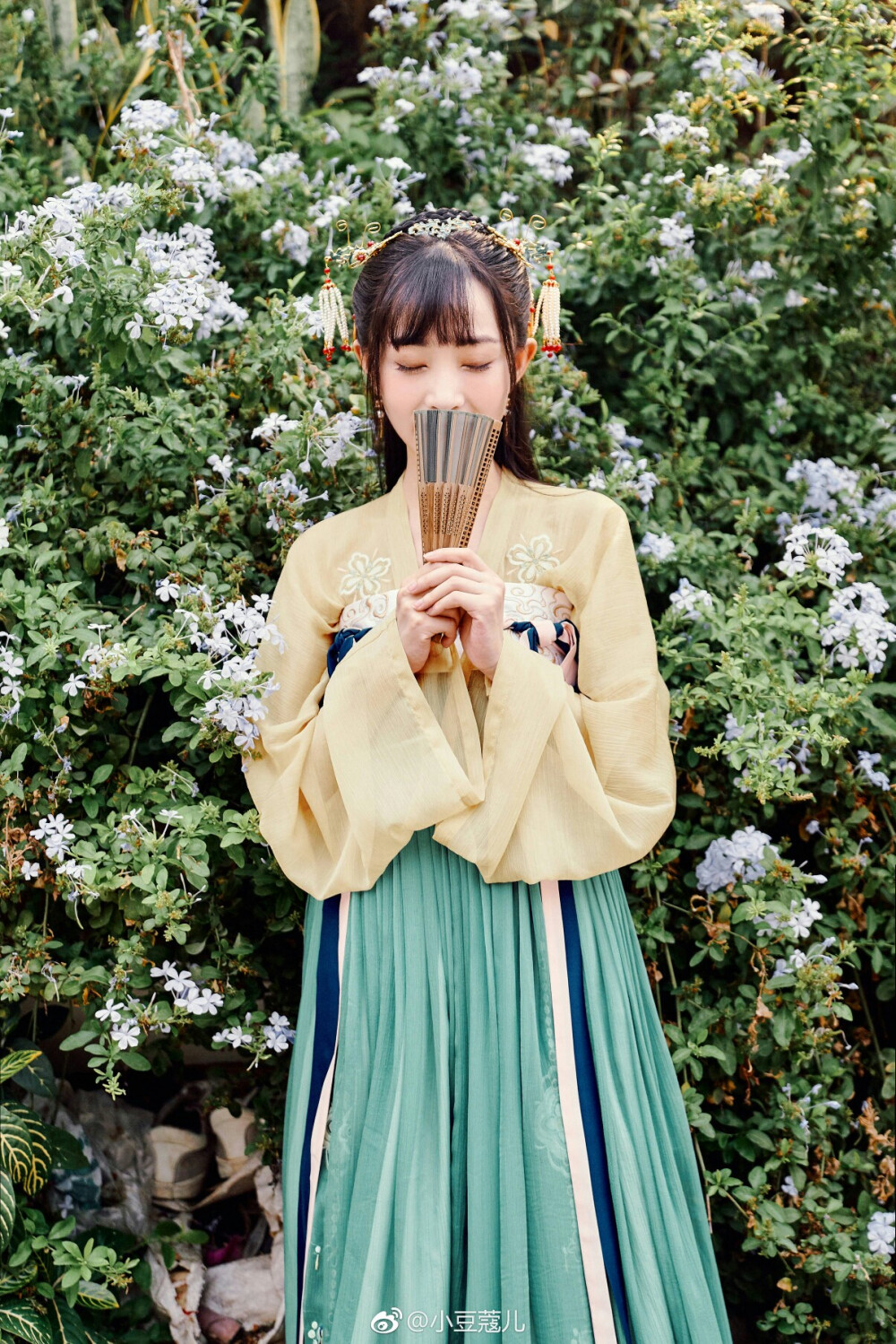 十三余小豆蔻儿
诗经爱情系列
子衿