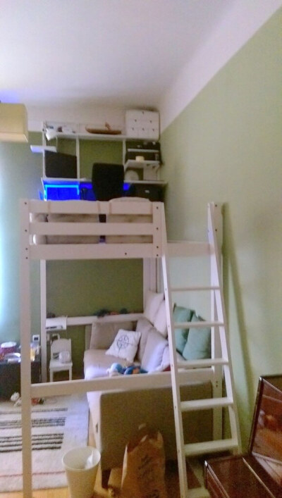 DIY loft office: STORÅ loft bed with desk