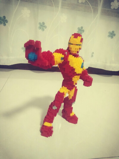 两个晚上突击出来的IRON MAN，手不能停啊