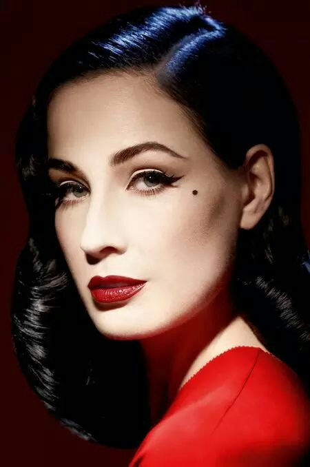 蒂塔·万提斯(dita von teese)