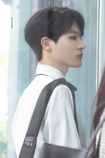 NCT 李帝努 Jeno