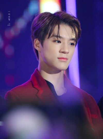 NCT 李帝努 Jeno