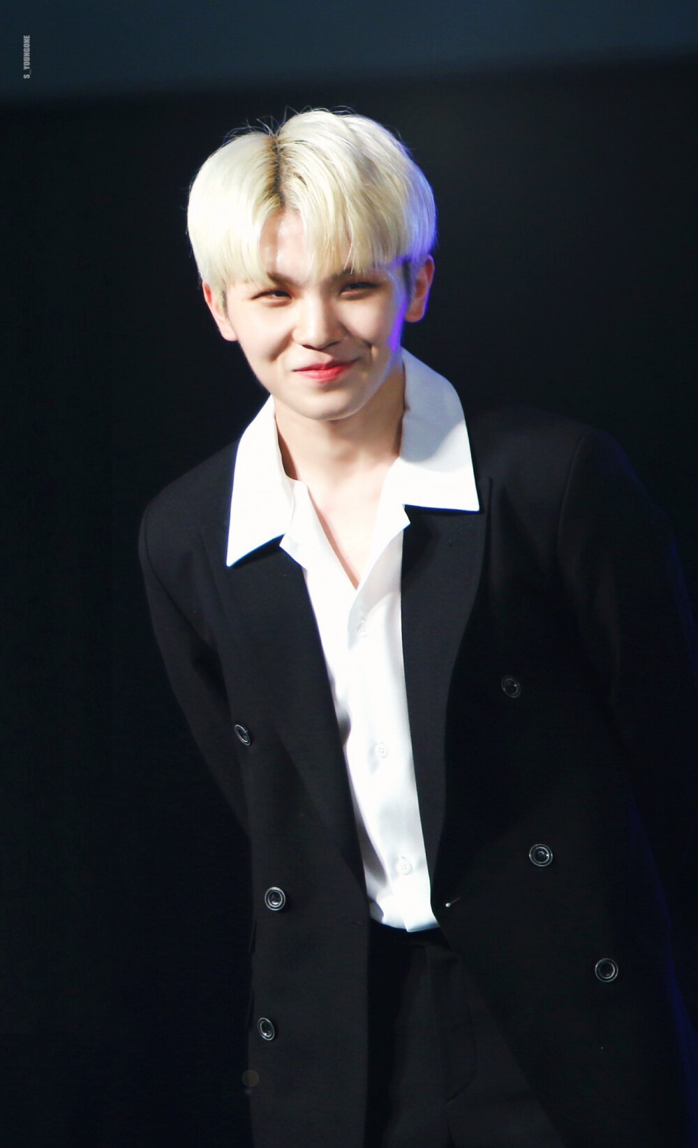 SEVENTEEN WOOZI 李知勳