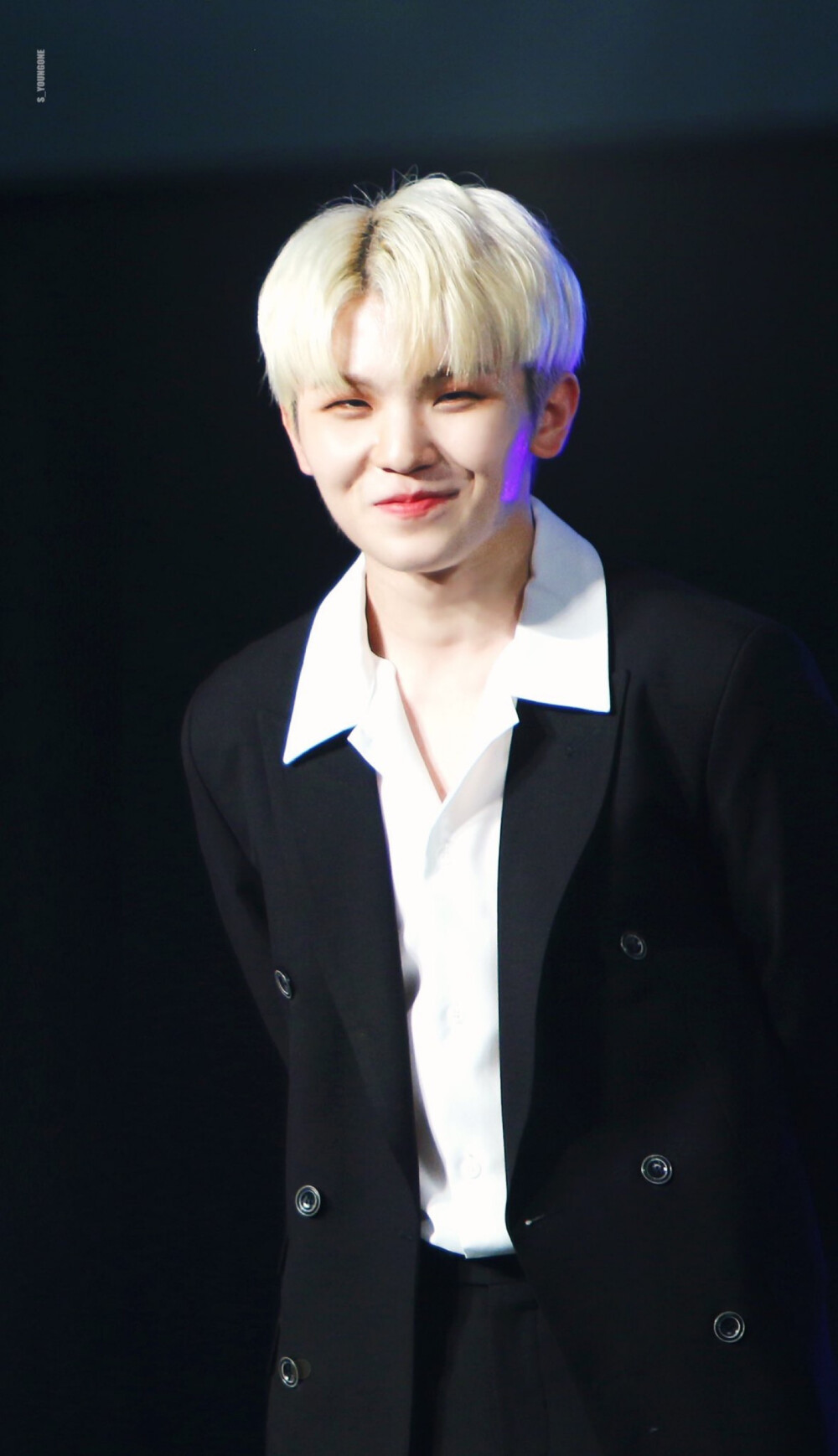 SEVENTEEN WOOZI 李知勳