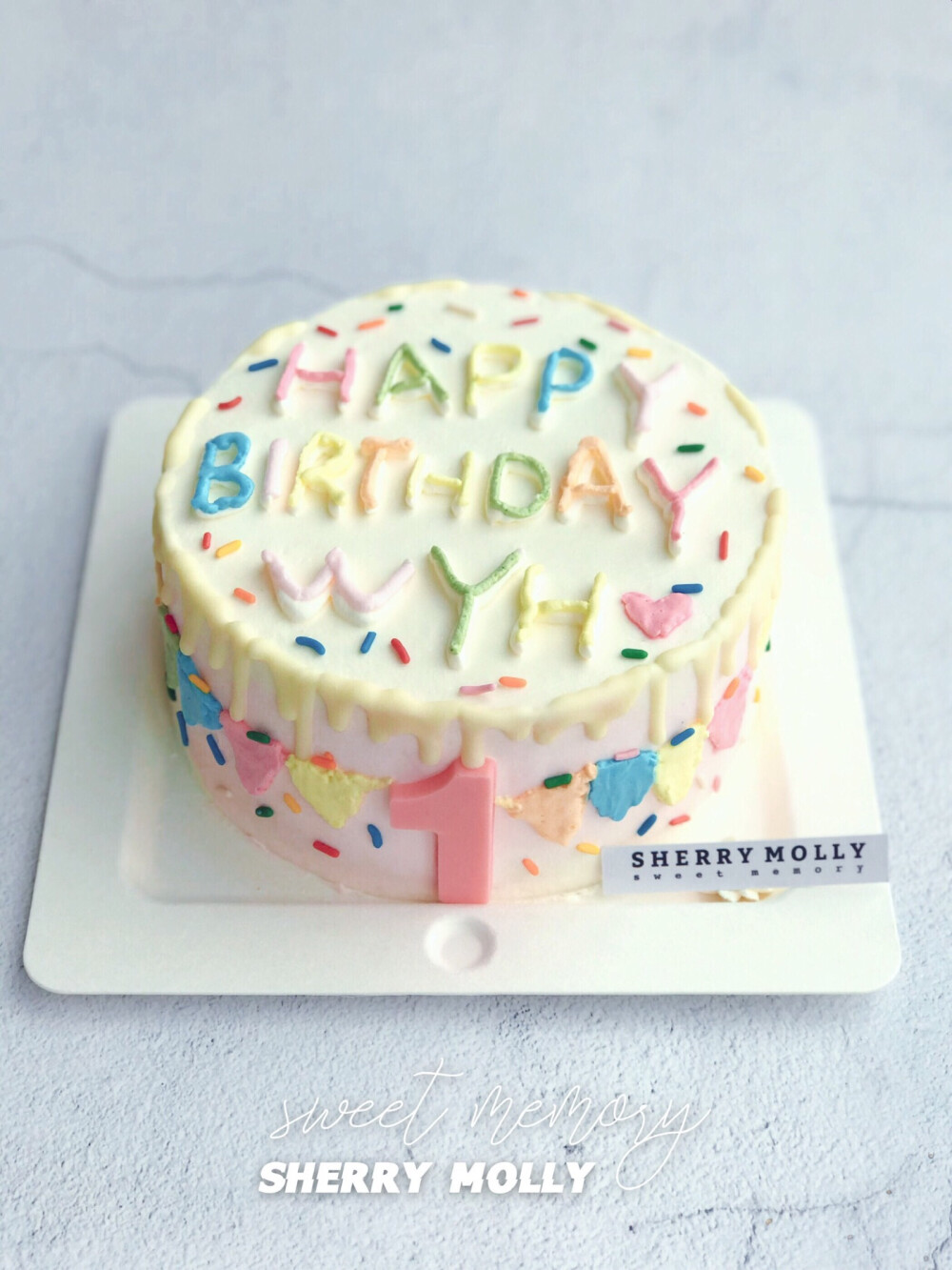 #SHERRY Molly家の下午茶#—『巧克力cake』给女儿订的1周岁生日cake呢～完全是符合麻麻仙女气质的风格是我做过颜色最多的一只cake了☝希望能讨得小公主欢心呀～