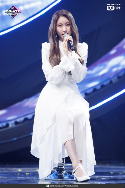 izone/李彩演/李彩燕/李彩讌/小羽毛/chaeyeon/IZ*ONE