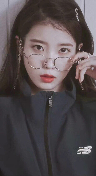 IU