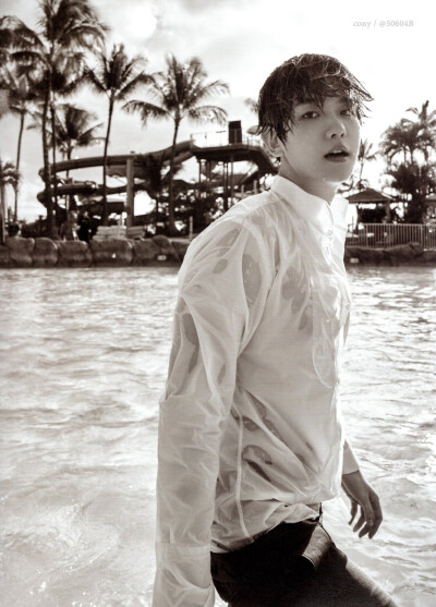  边伯贤 Hawaii写真扫图
cr.©50604B ​​​​