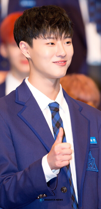 190430 #PRODUCE_X101# #UNIQ曹承衍#韩网新闻图 @WOODZ_dnwm cr:logo