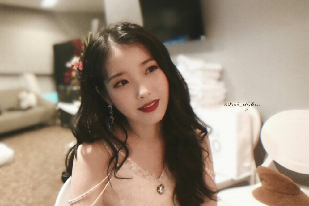 IU