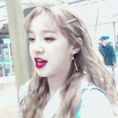 宋雨琦
二传注明dt杨启乐