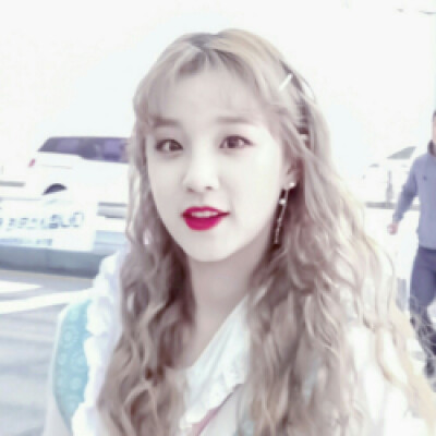 宋雨琦
二传注明dt杨启乐