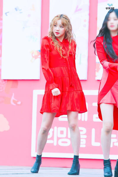 宋雨琦
190406 光桥步行节庆典
©️yuqi_9999