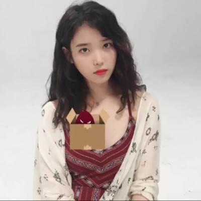 It is from请叫我猫王大人。IU