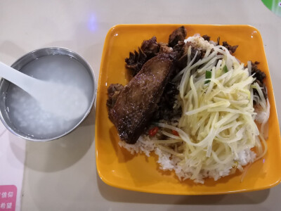 鸭排，香酥鸡，土豆丝