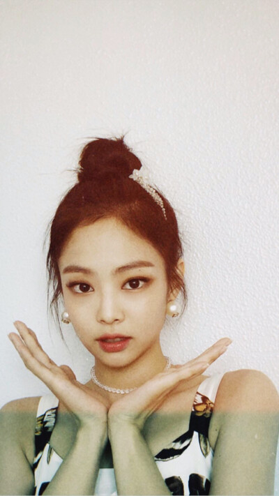 金智妮 JENNIE