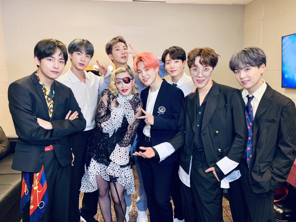 BTS 防弹少年团 20190502 “We met @ iamcardib @ OffsetYRN & @ Madonna !!!!!”