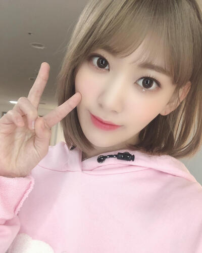 izone/宮脇咲良/宫脇咲良/sakura/小亮/小樱花/樱花/gura/老宮/kkura/撒库拉/傻哭啦/saku酱/陈亮/kura/IZ*ONE
