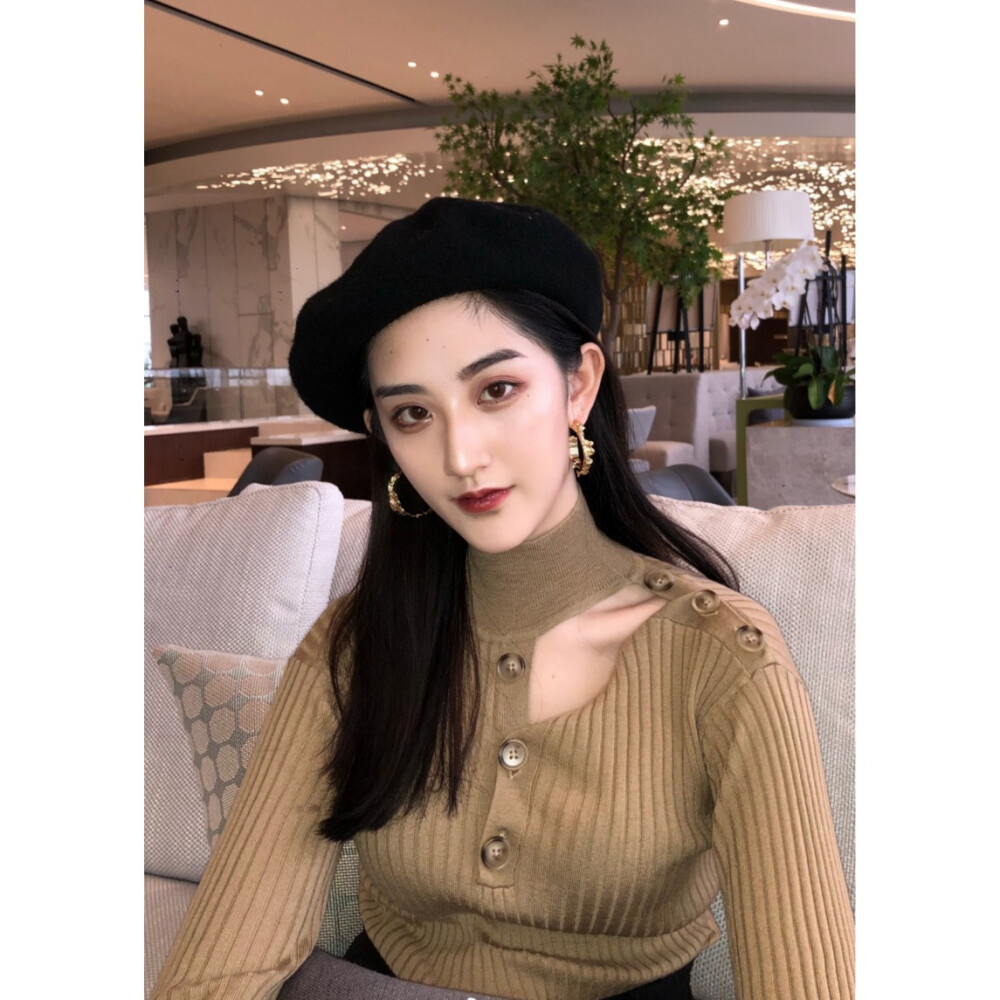 观山林❤白边女头