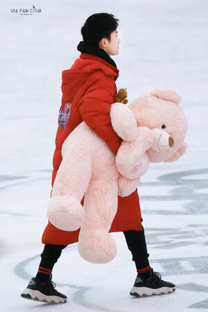 tfboys 易烊千玺
cr微博 具体见水印  侵权删