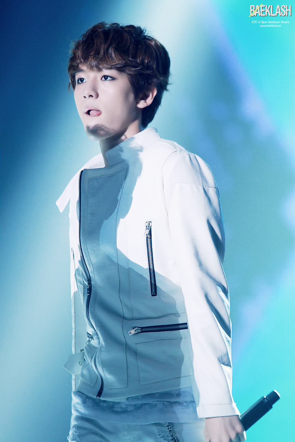 边吧资源组伯贤0506生日献礼之lettherebelight2012年度