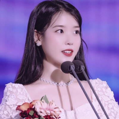 IU 二传注明许纪
二改©鱼
