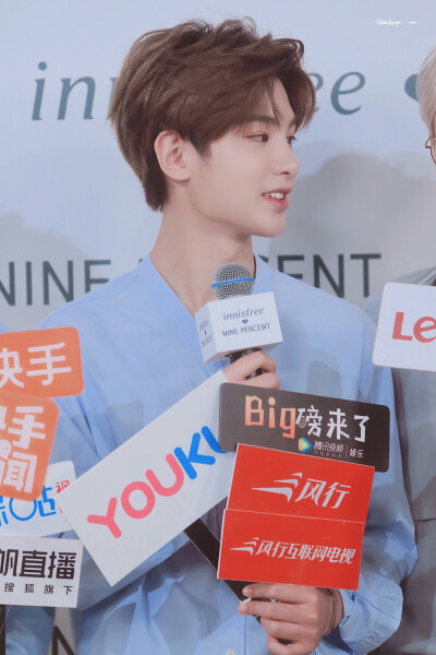 黄明昊 贾富贵 Justin 昊哥