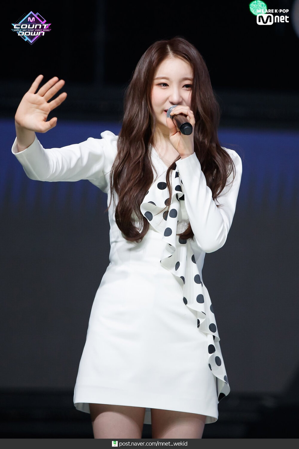 izone/李彩演/李彩燕/李彩讌/小羽毛/chaeyeon/IZ*ONE
