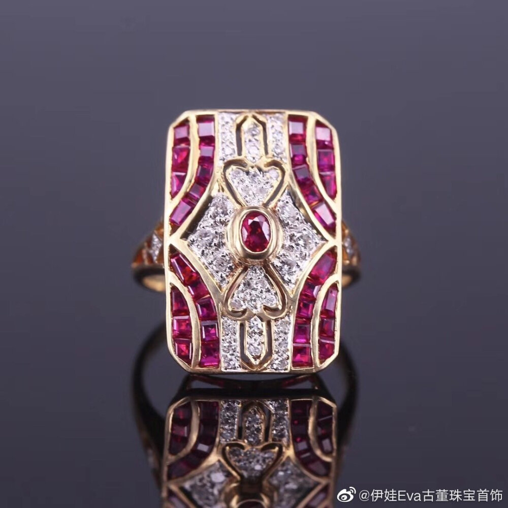 红宝石 白钻 白金
art deco 时代 古董珠宝