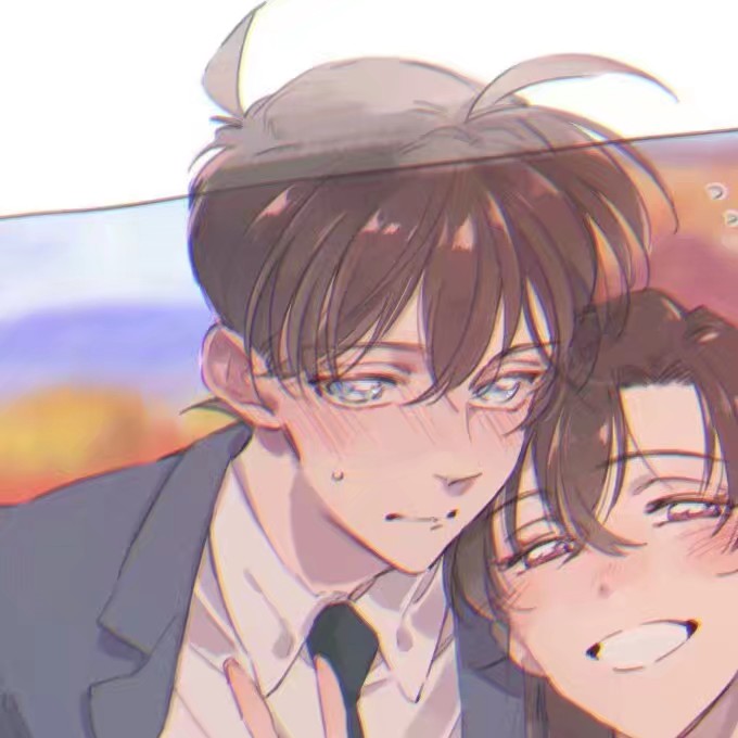 我抬头看着月亮 月亮也在看着我 可是它同时也在看别人 所以我心生嫉妒 低下头决定再也不看它