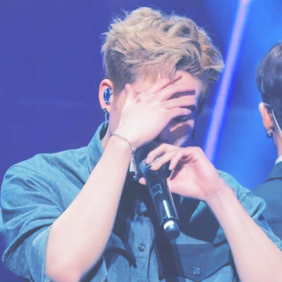 MONSTA X 周宪✨自截自调拿图收藏点赞