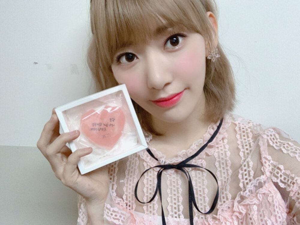 izone/宮脇咲良/宫脇咲良/sakura/小亮/小樱花/樱花/gura/kkura/撒库拉/saku酱/39/kura/IZ*ONE
