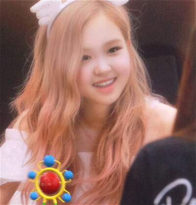 ROSÉ BABY
B站UP主:Lynnzzy