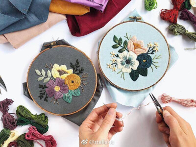 繁花似锦
ins：floralsandflossembroidery
#刺绣植物墙# ​​​