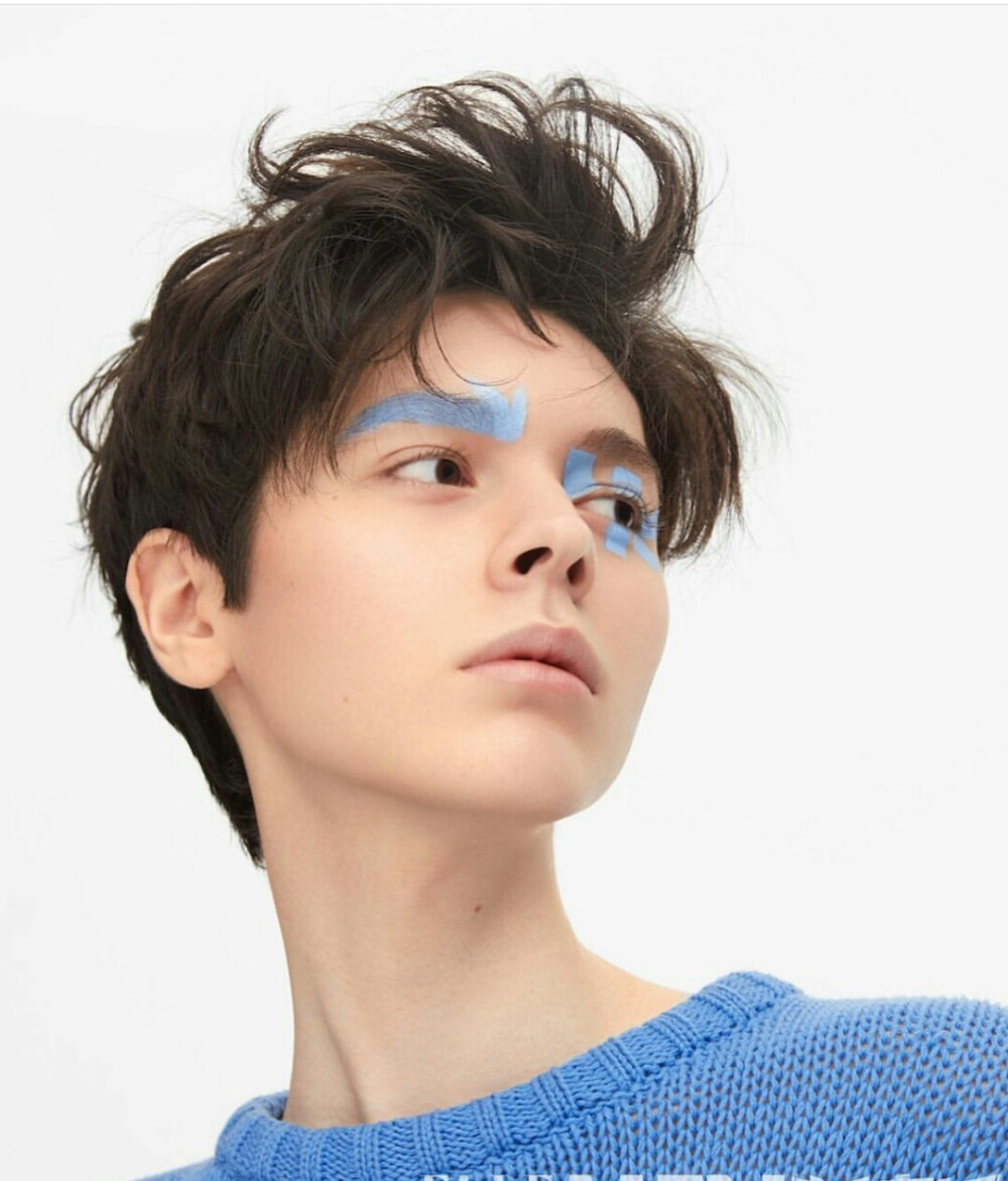 图源: ins 克里斯蒂安 .科斯托夫
小k kristian kostov