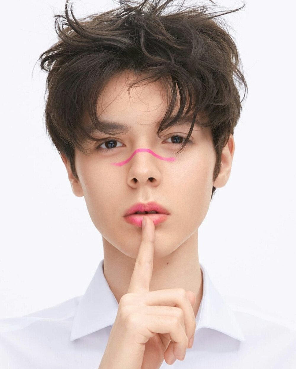 图源: ins 克里斯蒂安 .科斯托夫
小k kristian kostov